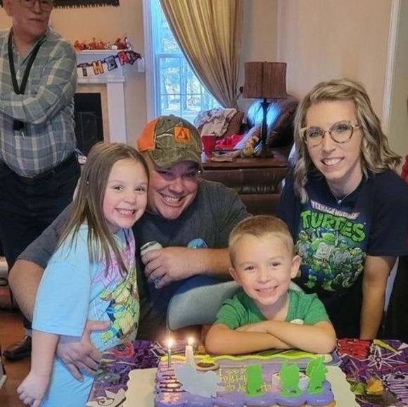 Meet your Posher, Jess - Picture 1 of 1